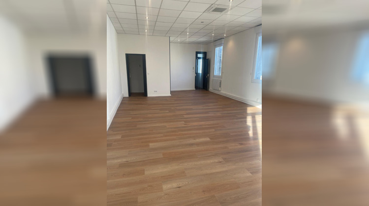 Ma-Cabane - Location Local commercial LE BOUSCAT, 53 m²