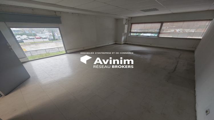 Ma-Cabane - Location Local commercial Le Broc, 80 m²