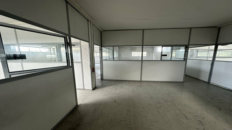 Ma-Cabane - Location Local commercial Le Cannet, 2883 m²