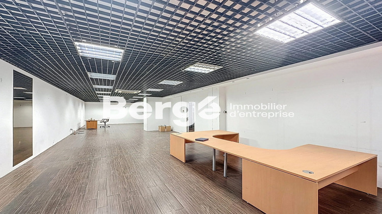 Ma-Cabane - Location Local commercial Le Cannet, 400 m²