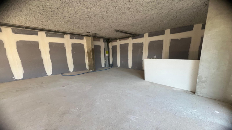 Ma-Cabane - Location Local commercial Le Cannet, 80 m²