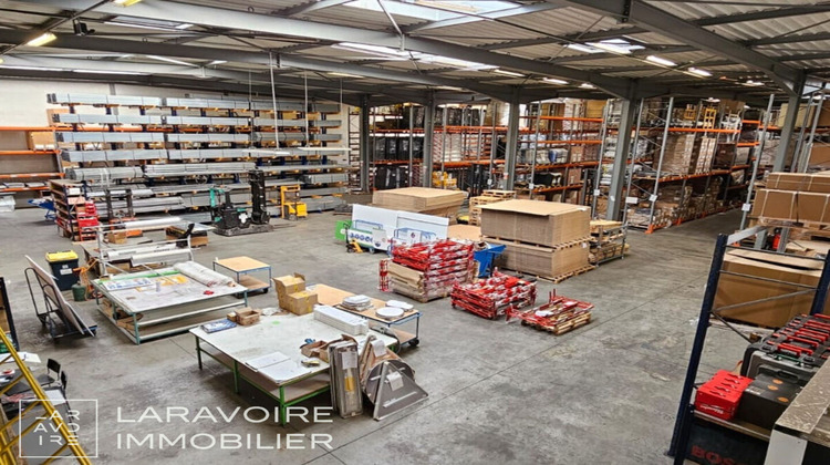 Ma-Cabane - Location Local commercial LE CHAMBON-FEUGEROLLES, 5250 m²