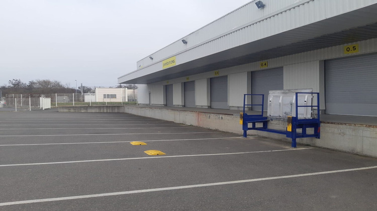 Ma-Cabane - Location Local commercial LE CHAMBON-FEUGEROLLES, 5250 m²