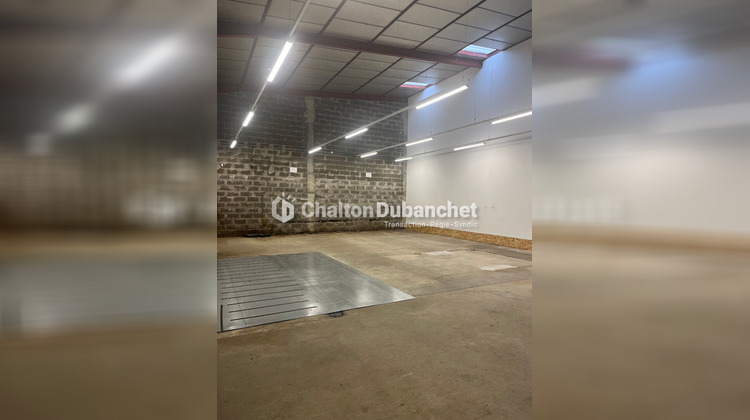 Ma-Cabane - Location Local commercial LE COTEAU, 360 m²