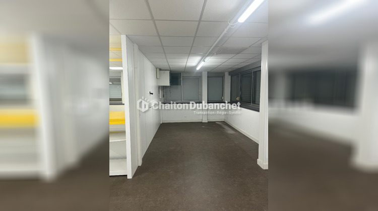 Ma-Cabane - Location Local commercial LE COTEAU, 360 m²