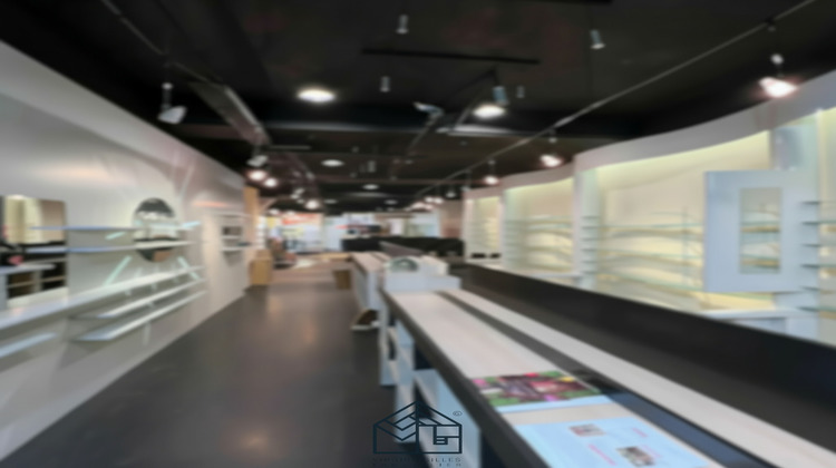 Ma-Cabane - Location Local commercial Le Coteau, 150 m²