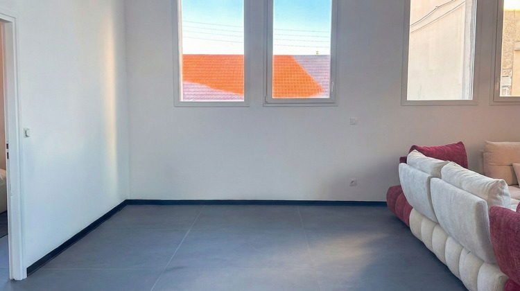 Ma-Cabane - Location Local commercial LE COTEAU, 235 m²