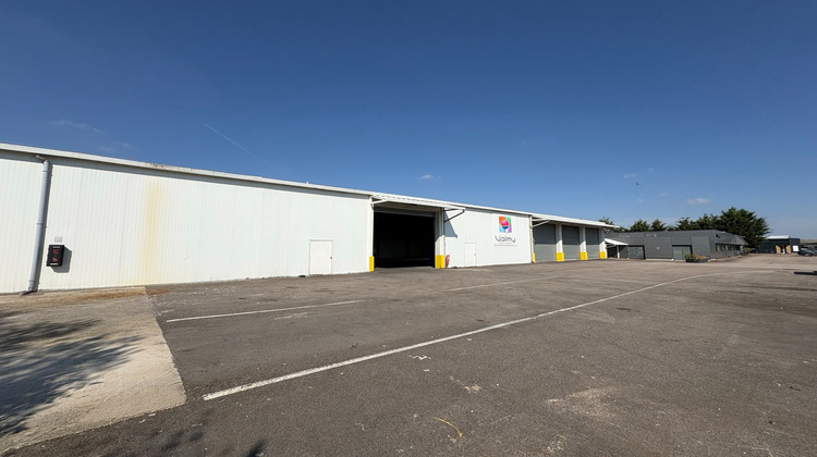 Ma-Cabane - Location Local commercial LE COTEAU, 3286 m²