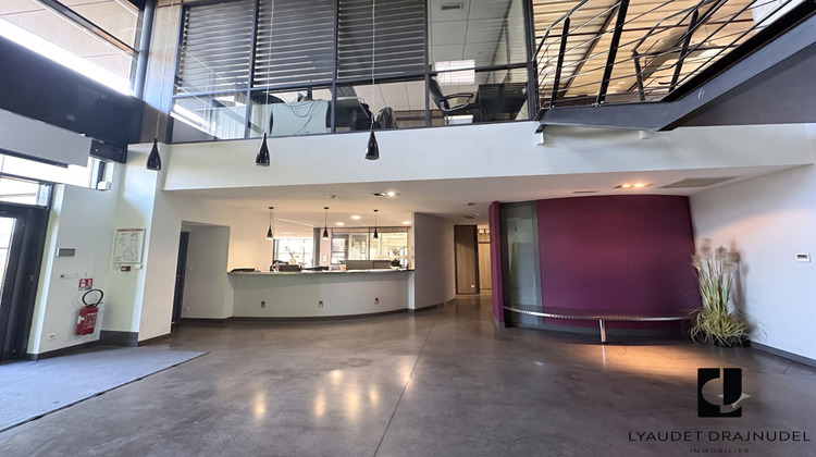 Ma-Cabane - Location Local commercial LE COTEAU, 5650 m²