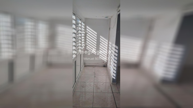 Ma-Cabane - Location Local commercial LE GOSIER, 72 m²