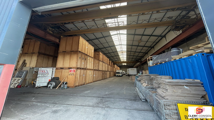 Ma-Cabane - Location Local commercial Le Grand-Quevilly, 2808 m²