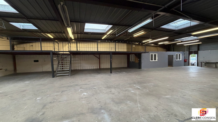 Ma-Cabane - Location Local commercial Le Grand-Quevilly, 300 m²
