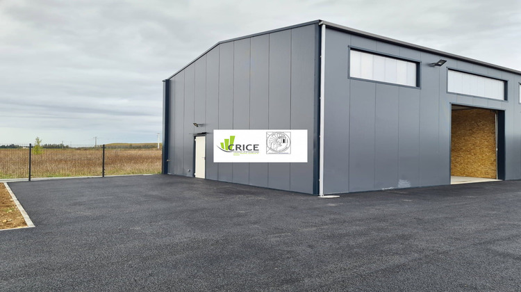 Ma-Cabane - Location Local commercial Le Gua, 160 m²