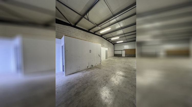 Ma-Cabane - Location Local commercial Le Haillan, 130 m²