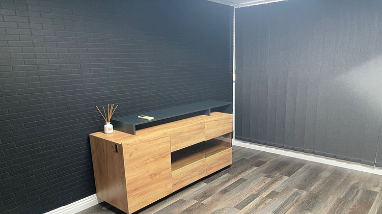 Ma-Cabane - Location Local commercial LE HAILLAN, 0 m²