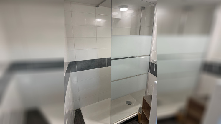 Ma-Cabane - Location Local commercial LE HAILLAN, 0 m²