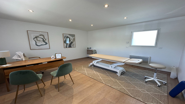 Ma-Cabane - Location Local commercial LE HAILLAN, 18 m²