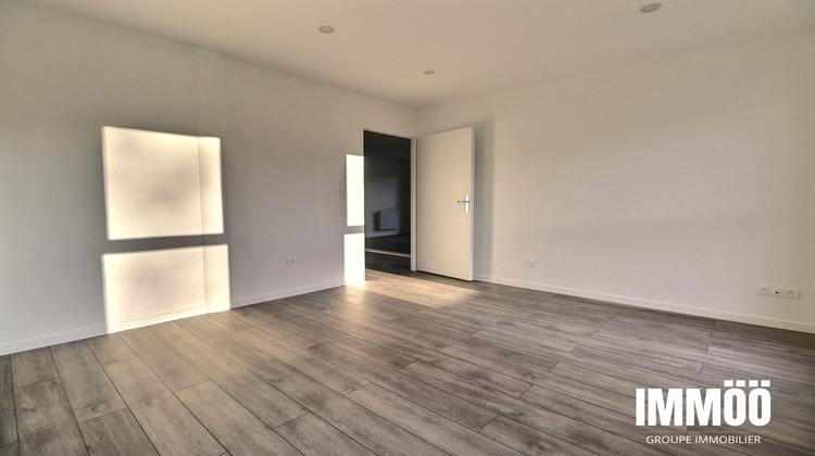 Ma-Cabane - Location Local commercial Le Houlme, 248 m²