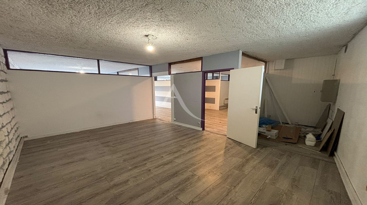 Ma-Cabane - Location Local commercial LE KREMLIN-BICETRE, 87 m²