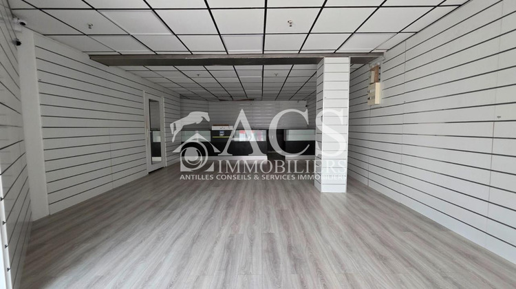 Ma-Cabane - Location Local commercial Le Lamentin, 60 m²