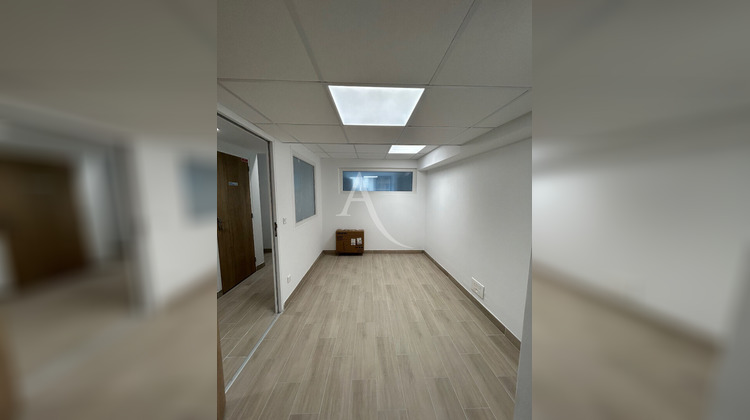 Ma-Cabane - Location Local commercial LE MANS, 98 m²