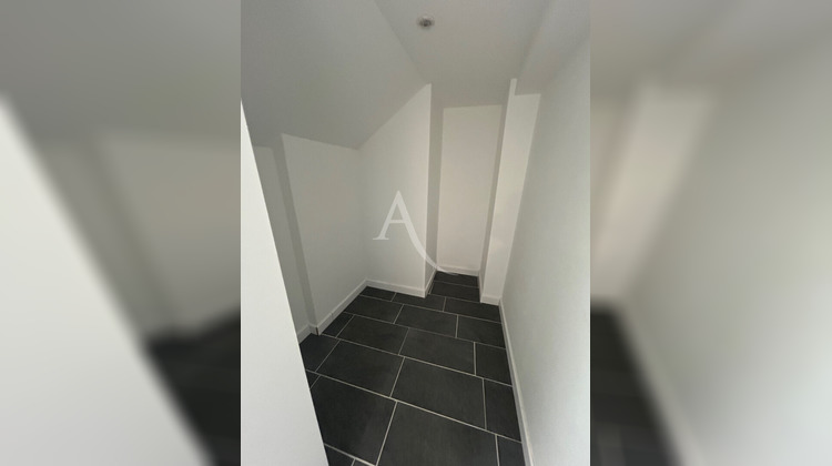 Ma-Cabane - Location Local commercial LE MANS, 98 m²