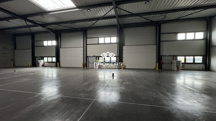 Ma-Cabane - Location Local commercial Le Mesnil-Amelot, 273 m²