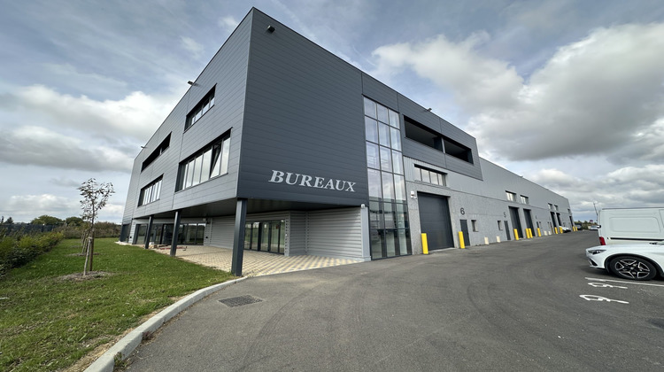 Ma-Cabane - Location Local commercial Le Mesnil-Amelot, 300 m²