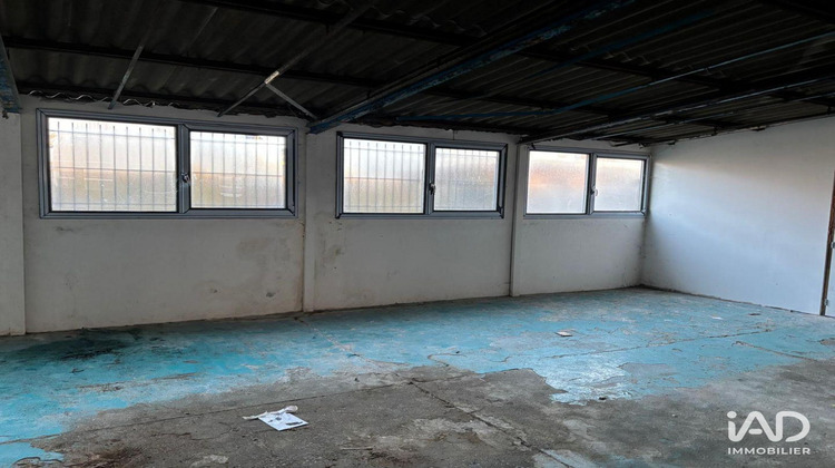 Ma-Cabane - Location Local commercial Le Mesnil-Saint-Denis, 202 m²