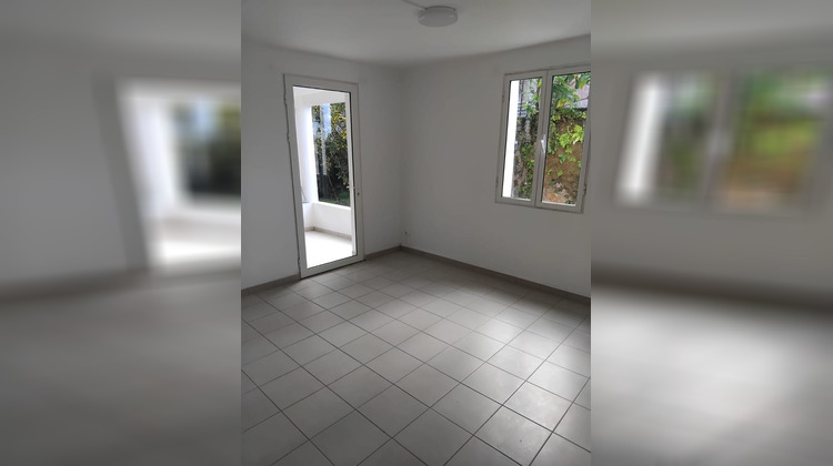 Ma-Cabane - Location Local commercial Le Morne-Rouge, 14 m²