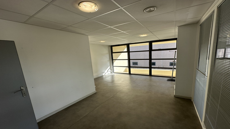 Ma-Cabane - Location Local commercial Le Muy, 170 m²