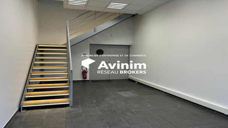 Ma-Cabane - Location Local commercial Le Pin, 680 m²