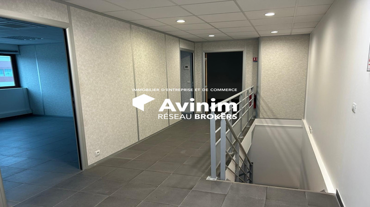 Ma-Cabane - Location Local commercial Le Pin, 680 m²