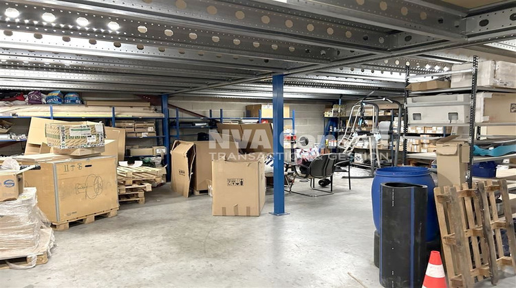 Ma-Cabane - Location Local commercial Le Plessis-Bouchard, 330 m²