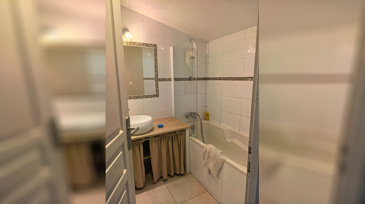Ma-Cabane - Location Local commercial LE PRADET, 110 m²