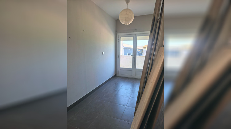 Ma-Cabane - Location Local commercial LE PRADET, 110 m²
