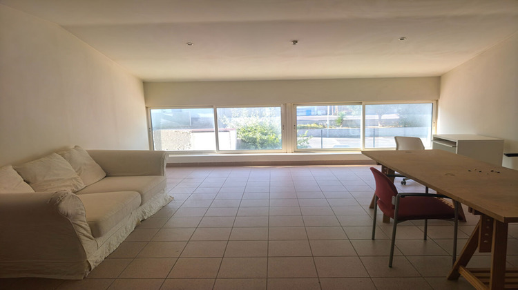 Ma-Cabane - Location Local commercial LE PRADET, 110 m²