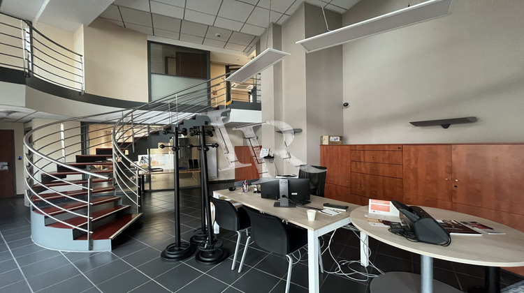 Ma-Cabane - Location Local commercial Le Puy-en-Velay, 188 m²