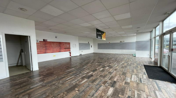 Ma-Cabane - Location Local commercial LE RELECQ-KERHUON, 78 m²