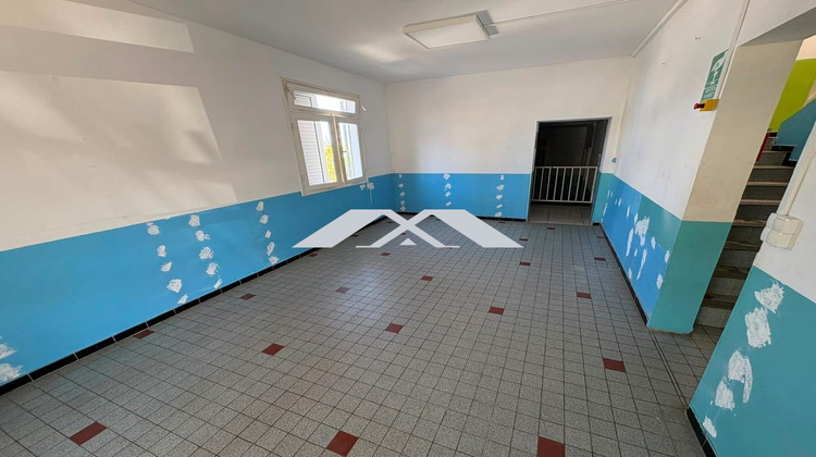 Ma-Cabane - Location Local commercial Le tampon, 200 m²