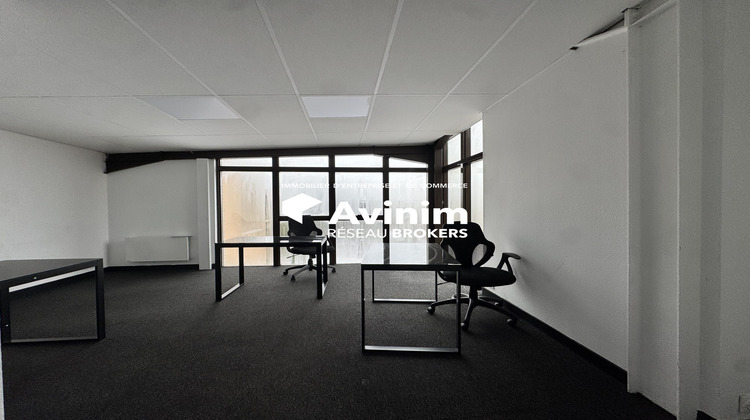 Ma-Cabane - Location Local commercial Le Thillay, 1296 m²
