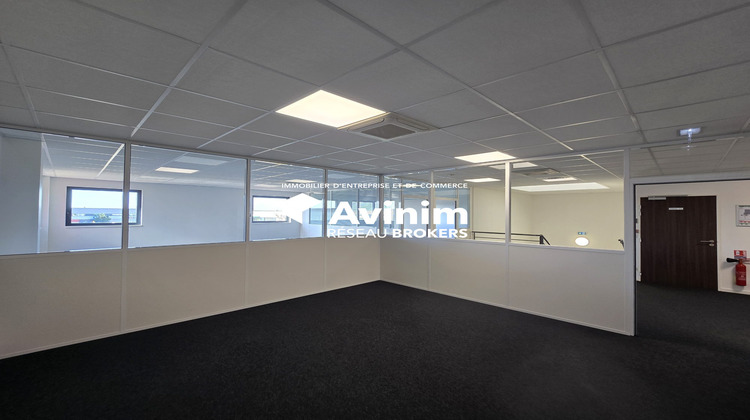Ma-Cabane - Location Local commercial Le Thillay, 2617 m²