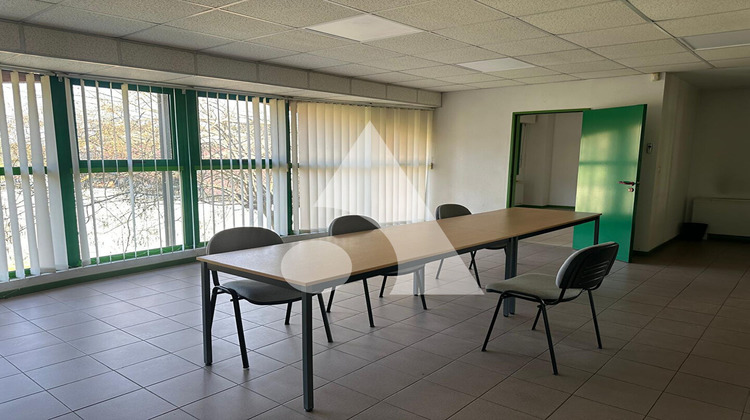 Ma-Cabane - Location Local commercial LE THOR, 135 m²