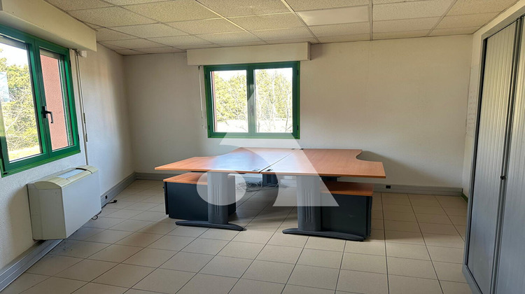 Ma-Cabane - Location Local commercial LE THOR, 135 m²