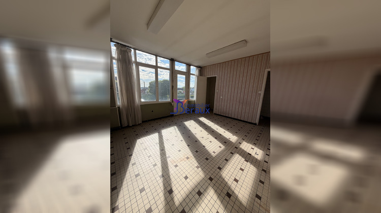 Ma-Cabane - Location Local commercial Le Trait, 28 m²