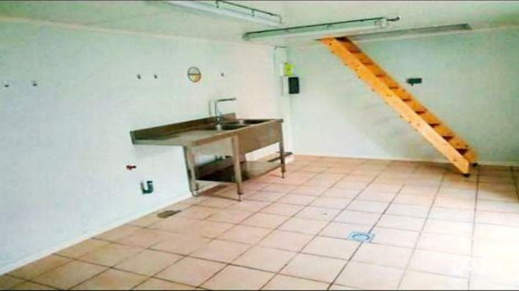 Ma-Cabane - Location Local commercial Le Trévoux, 20 m²