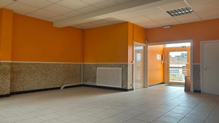 Ma-Cabane - Location Local commercial Leforest, 108 m²