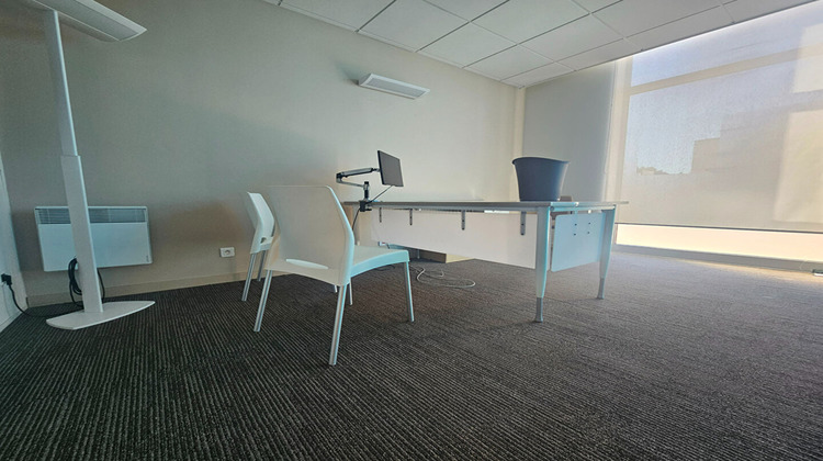 Ma-Cabane - Location Local commercial LES ANGLES, 176 m²