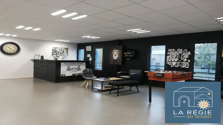 Ma-Cabane - Location Local commercial LES AVENIERES, 64 m²