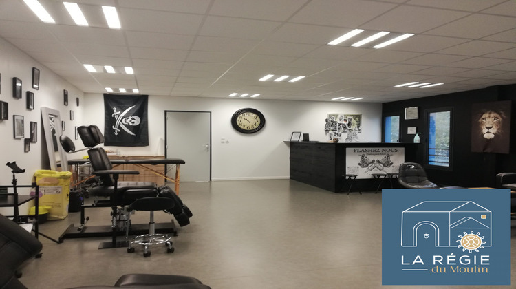 Ma-Cabane - Location Local commercial LES AVENIERES, 64 m²